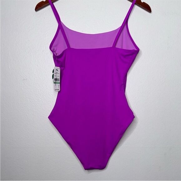 Tommy Bahama Women's Palm Modern
Reversible Maillot One Piece Swimsuit Size 8 - Picture 9 of 10